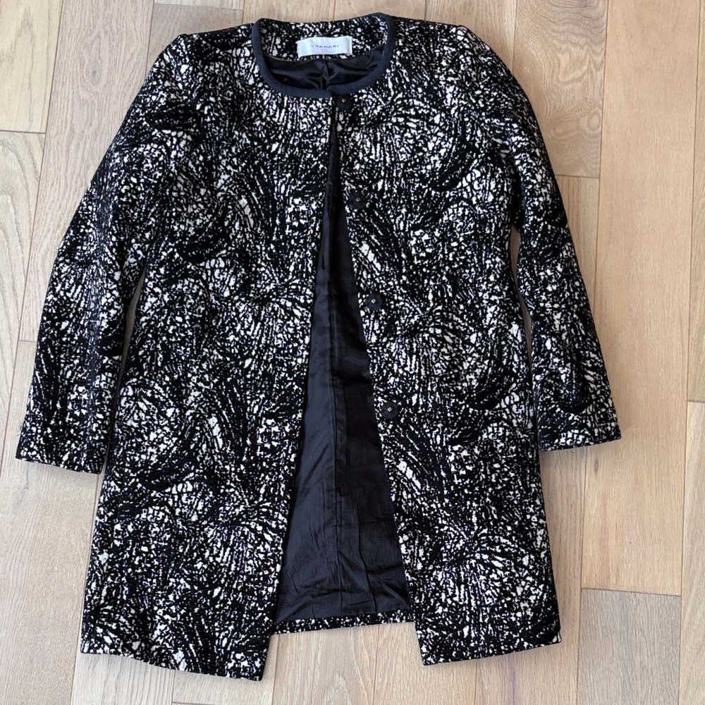 Tahari Elegant Black and White Women's Coat